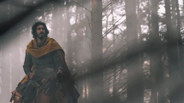 The Green Knight film trailer button