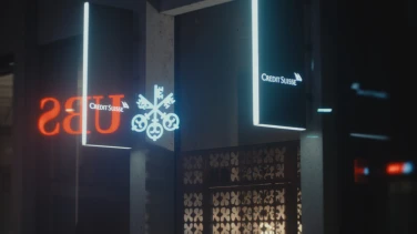 Game Over - Der Fall der Credit Suisse film trailer button