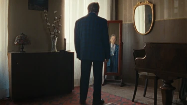 The Loneliest Man in Town film trailer button