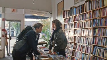 The Drama film trailer button