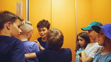 Brunaupark film trailer button