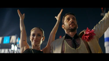 Yes film trailer button