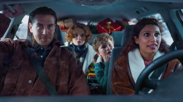 Mission: Mäusejagd - Chaos unterm Weihnachtsbaum film trailer button