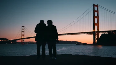 Dear Memories - Eine Reise mit dem Magnum-Fotografen Thomas Hoepker film trailer button