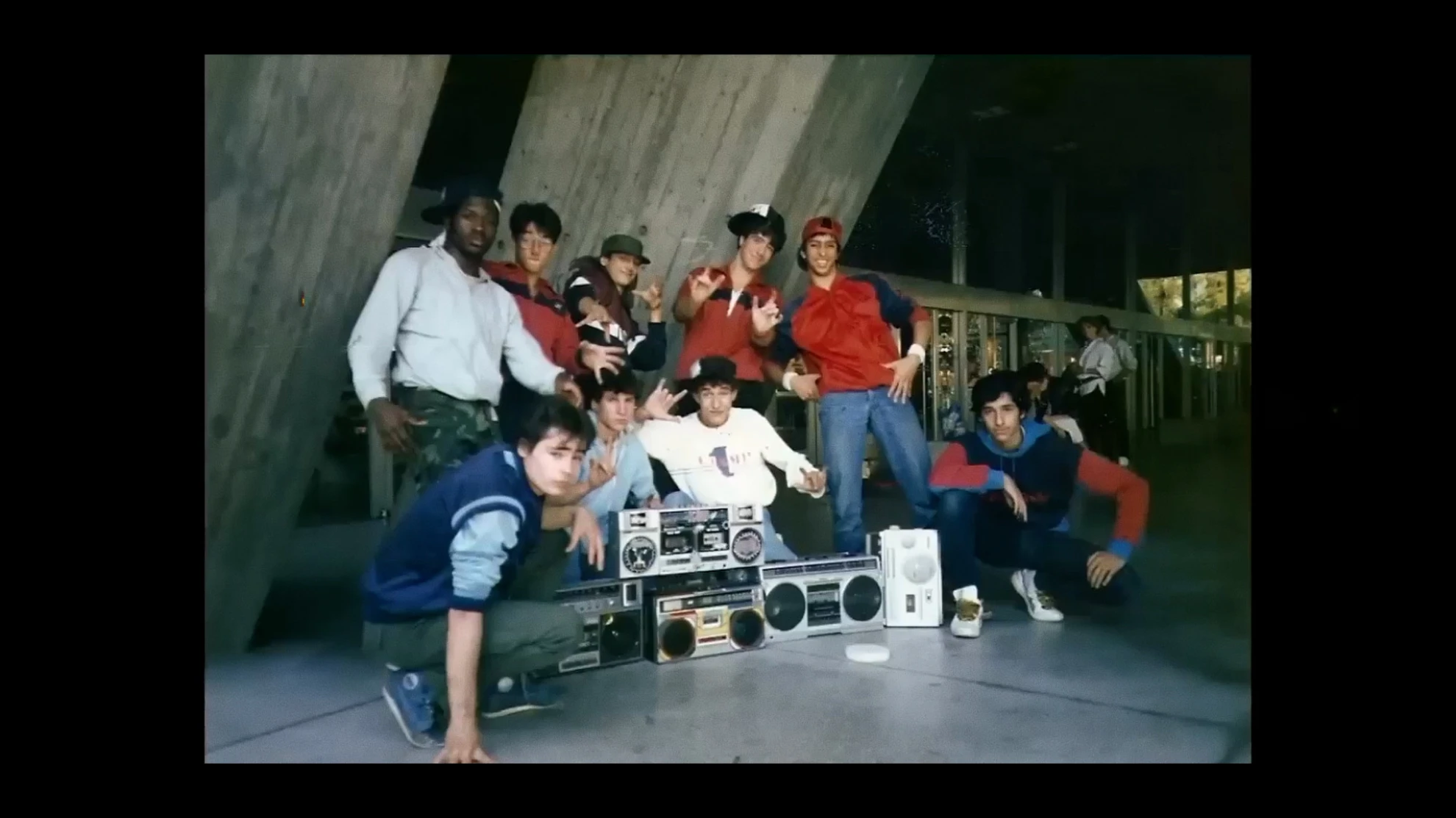 Asphalte public hero banner image placeholder