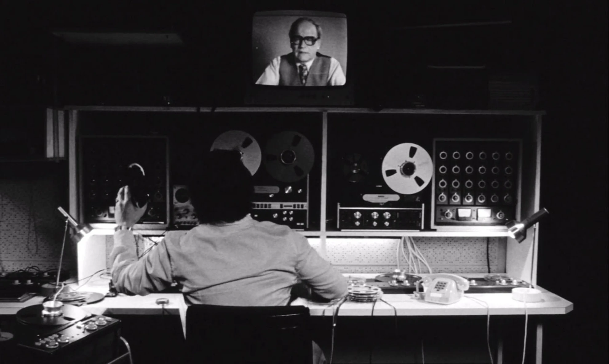 Grauzone hero banner image placeholder