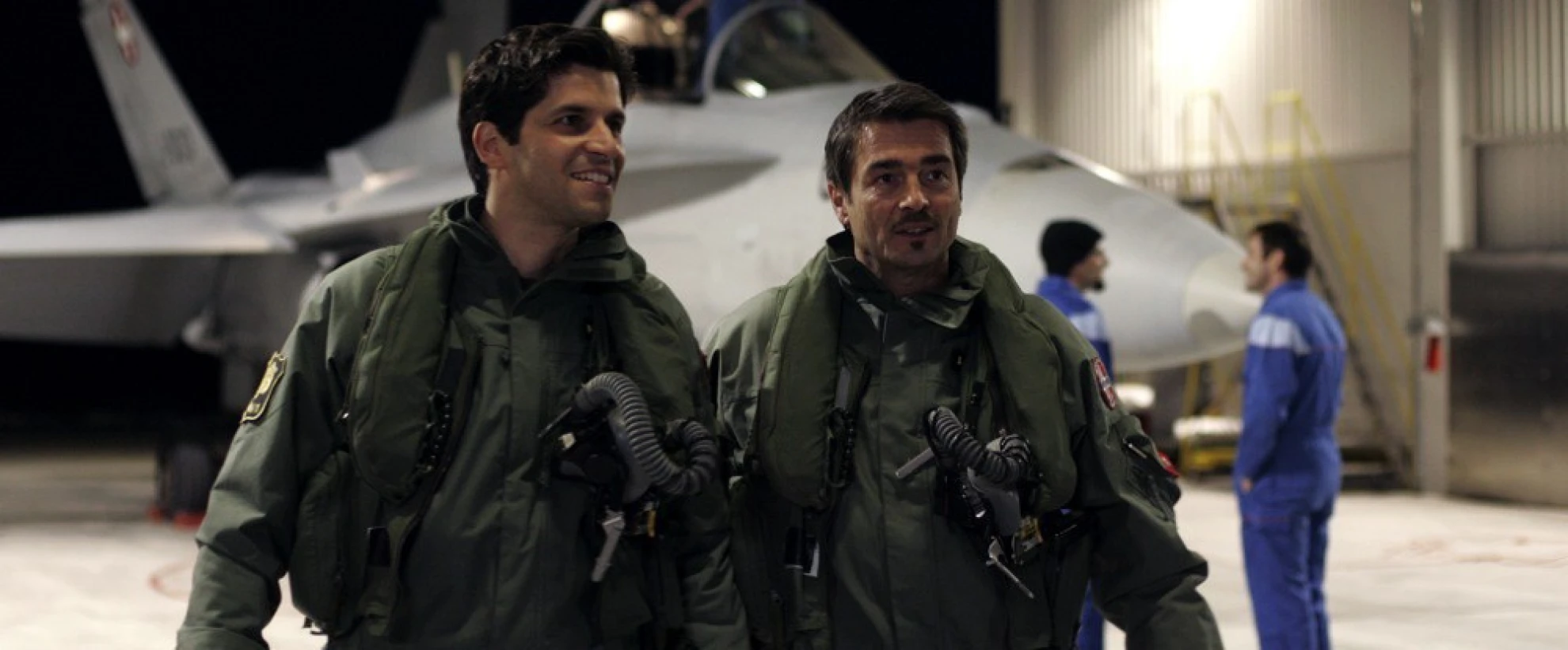 Grounding hero banner image placeholder