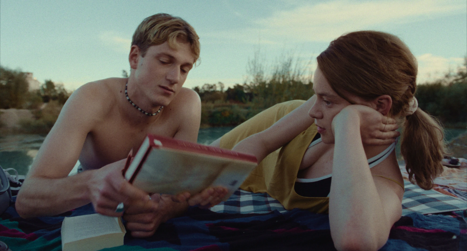 22 Bahnen hero banner image placeholder