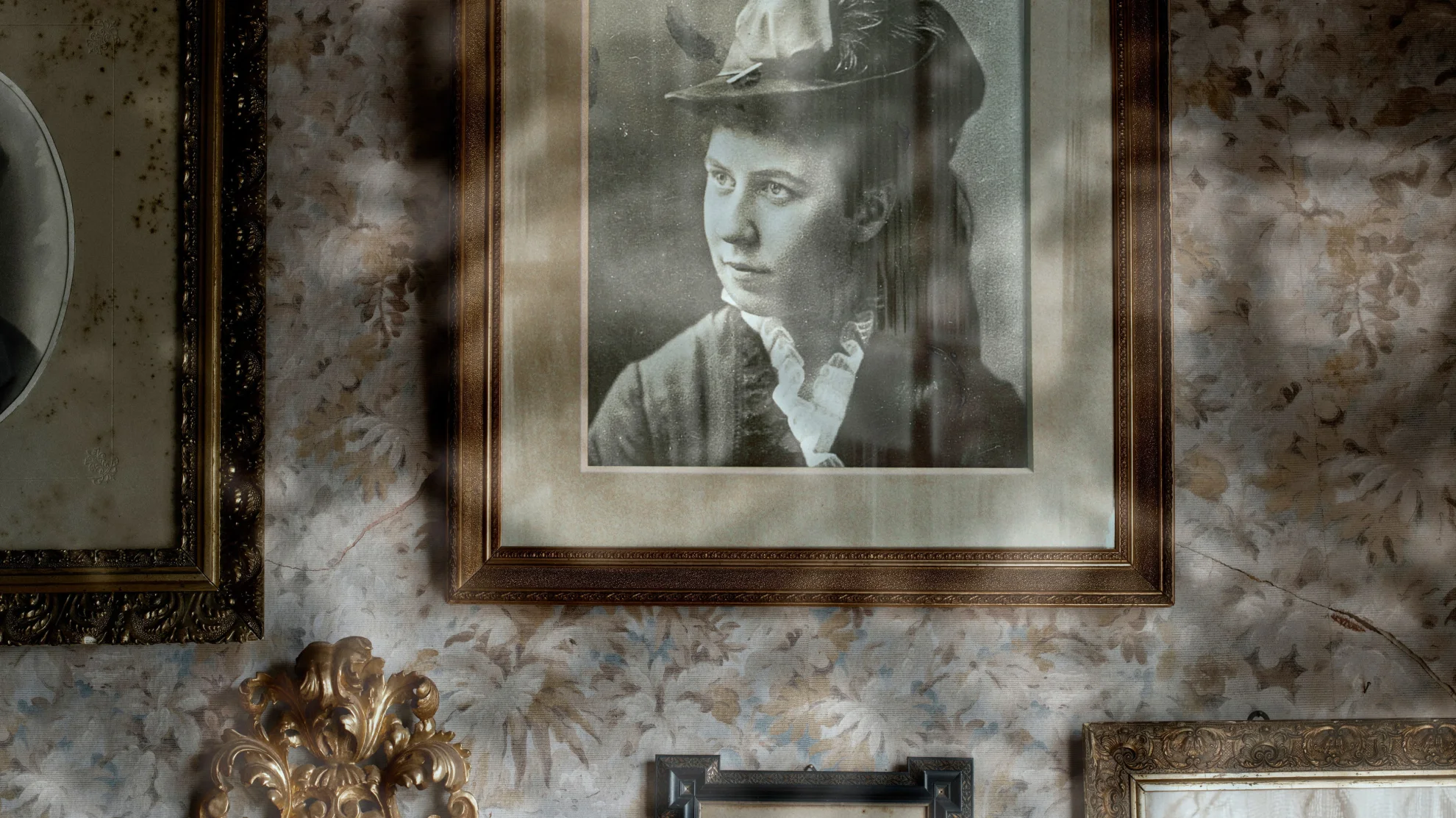 LYDIA – Aufzeichnungen aus dem Irrenhaus hero banner image placeholder