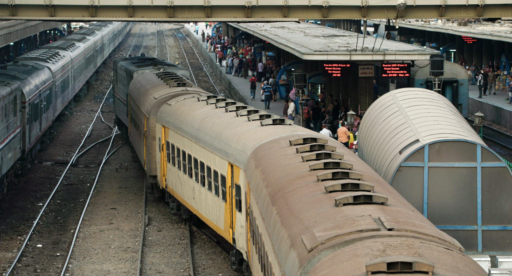 MAHATAH - Side Stories from Main Stations hero banner image