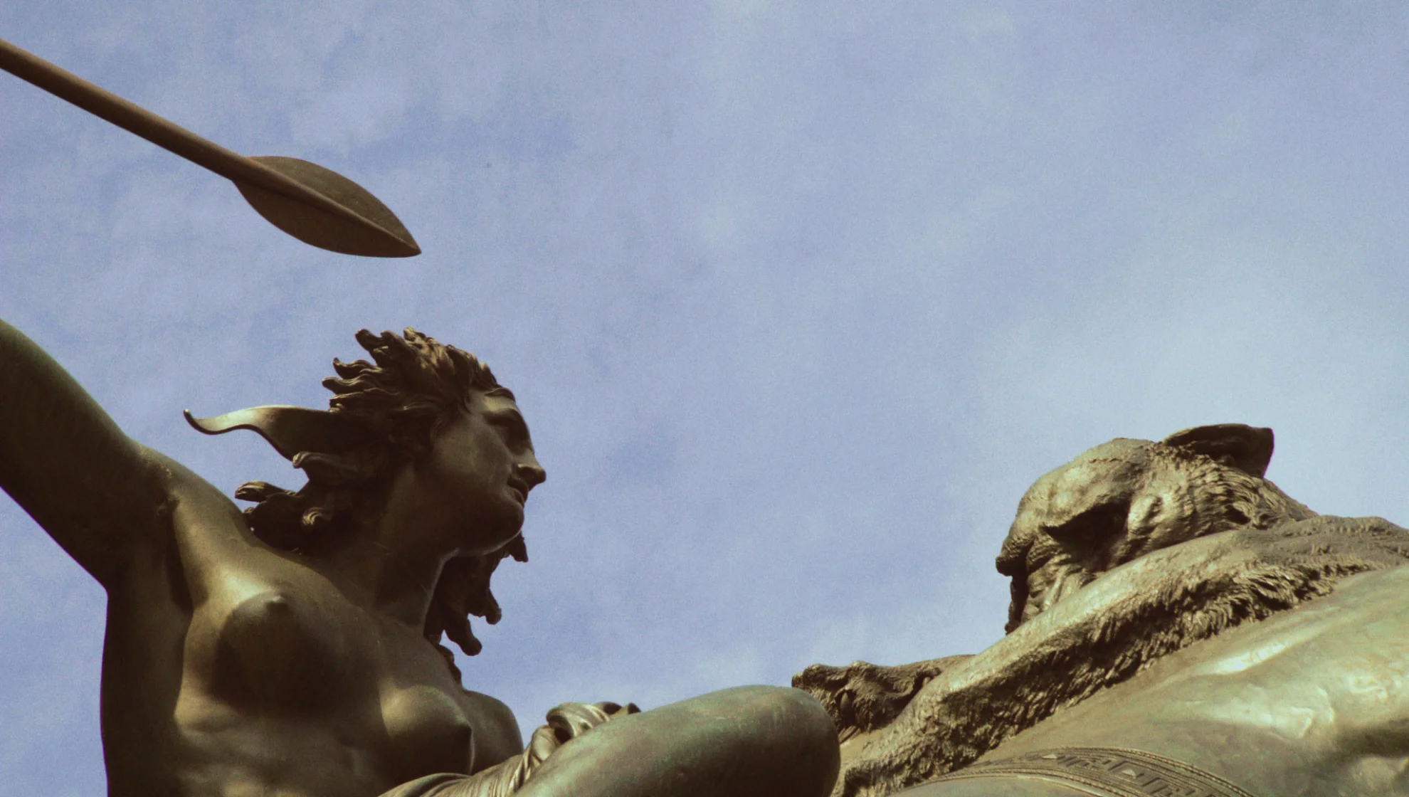 Amazonen einer Grossstadt hero banner image placeholder