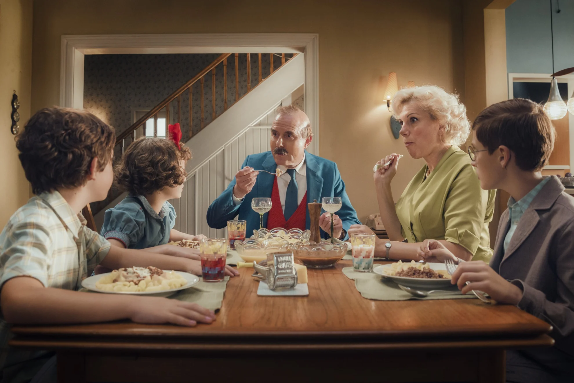 Papa Moll hero banner image placeholder